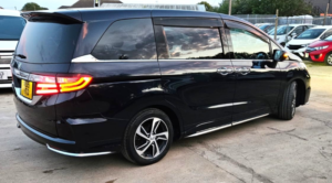2015 Honda Odyssey Absolute Edition-2.4l Petrol-Automatic-7 Seats Family Car-Ulez/caz Pass-Free 18months Warranty & 12months Aa Breakdown in Black — image 4