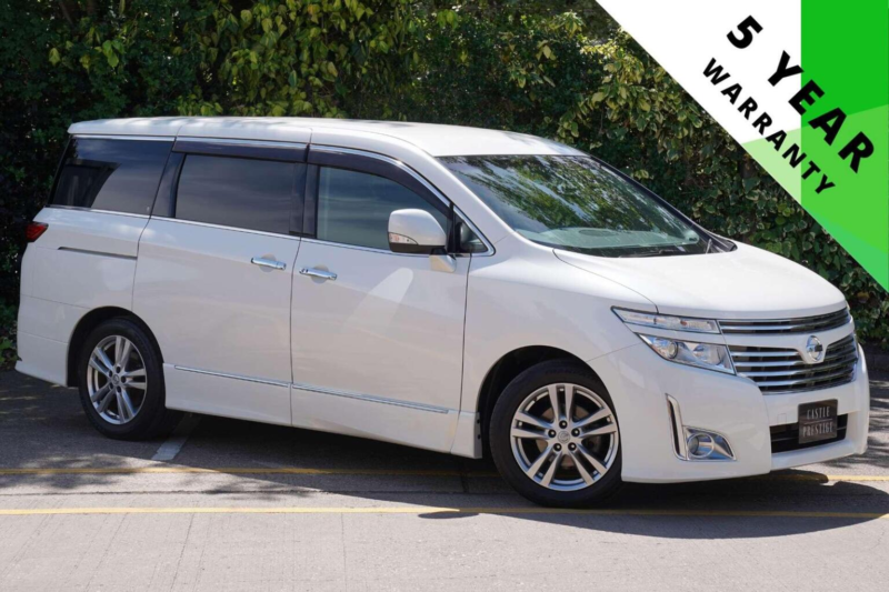 2010 Nissan Elgrand 2.5 Highway Star 5dr 7 Seats in White — image 1