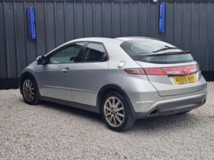 2009 Honda Civic 2.2 I-Ctdi Ex 5dr in Silver — image 4