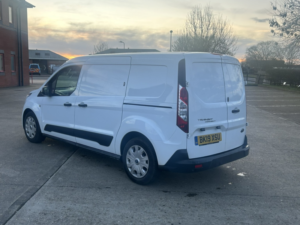 2019 Ford Transit Connect 1.5 240 Ecoblue Trend in White — image 4
