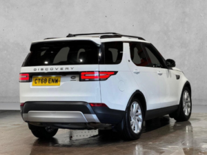 2019 Land Rover Discovery 3.0 Sd V6 Hse Auto 4WD Euro 6 (s/s) 5dr in White — image 5