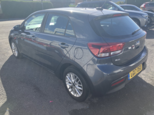 2017 Kia Rio 1.4 Crdi 2 in Grey — image 4