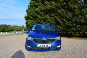 2018 Skoda Fabia 1.0 Tsi Se in Blue — image 3