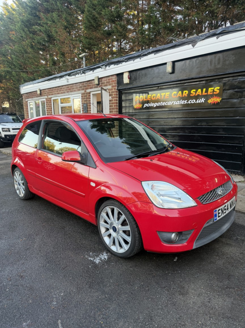 2005 Ford Fiesta 2.0 St in Red — image 1