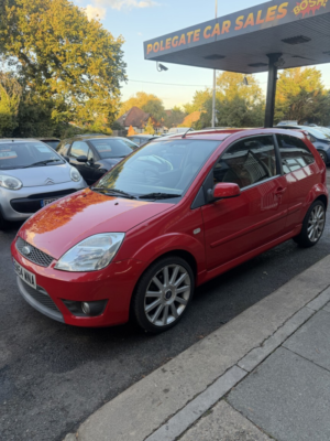 2005 Ford Fiesta 2.0 St in Red — image 2
