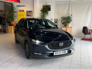 2023 Mazda Cx-30 2.0 E-Skyactiv X Mhev Se-L Lux in Blue — image 2