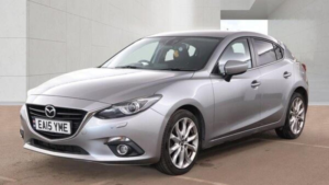 2015 Mazda Mazda3 2.2 Skyactiv-D Sport Nav Euro 6 (s/s) 5dr in Silver — image 2