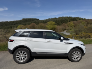 2018 Land Rover Range Rover Evoque 2.0 Td4 Se in White — image 2