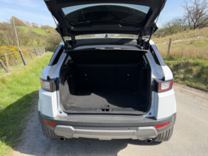2018 Land Rover Range Rover Evoque 2.0 Td4 Se in White — image 4