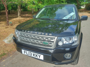 2013 Land Rover Freelander 2 2.2 Sd4 Gs in Black — image 2