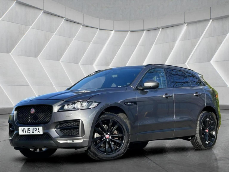2019 Jaguar F-Pace 2.0 D180 R-Sport Auto AWD Euro 6 (s/s) 5dr in Grey — image 1