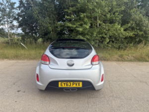 2013 Hyundai Veloster 1.6 Gdi Sport in Silver — image 6