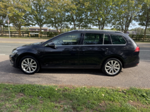 2015 Volkswagen Golf Gt 150 Tsi 1.4 Highline Estate Petrol DSG in Black — image 6