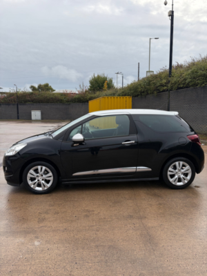 2013 Citroen Ds3 1.6 Vti Dstyle Hatchback 3dr Petrol Auto Euro 5 (120 Ps) in Black — image 2