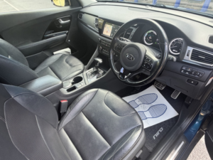 2019 Kia Niro 1.6 H Gdi 4 in Blue — image 3