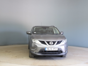 2015 Nissan Qashqai 1.5 Dci Tekna in Grey — image 2