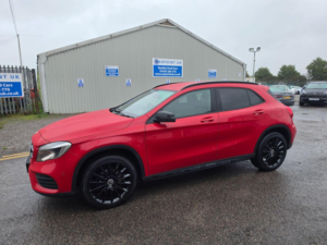 2017 Mercedes-Benz Gla 2.1 Gla200d Amg Line (executive) 7g-Dct 4matic Euro 6 (s/s) 5dr in Red — image 3