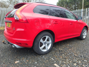 2015 Volvo Xc60 2.4 R-Design D4 AWD (181hp) in Red — image 2