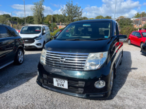 2007 Nissan Elgrand 3.5 V6 Highway Star 5dr Auto in Black — image 3