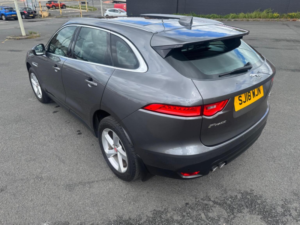 2018 Jaguar F-Pace 2.0 D180 Portfolio Auto AWD Euro 6 (s/s) 5dr in Grey — image 2