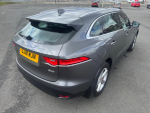 2018 Jaguar F-Pace 2.0 D180 Portfolio Auto AWD Euro 6 (s/s) 5dr in Grey — image 5