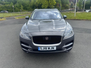 2018 Jaguar F-Pace 2.0 D180 Portfolio Auto AWD Euro 6 (s/s) 5dr in Grey — image 6