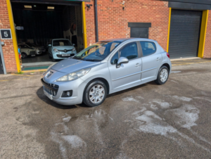 2011 Peugeot 207 1.4 Hdi Active in Silver — image 2