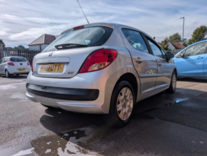 2011 Peugeot 207 1.4 Hdi Active in Silver — image 5
