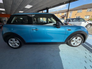 2016 MINI Hatch 1.2 One Euro 6 (s/s) 3dr in Blue — image 2