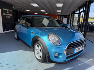 2016 MINI Hatch 1.2 One Euro 6 (s/s) 3dr in Blue — image 3