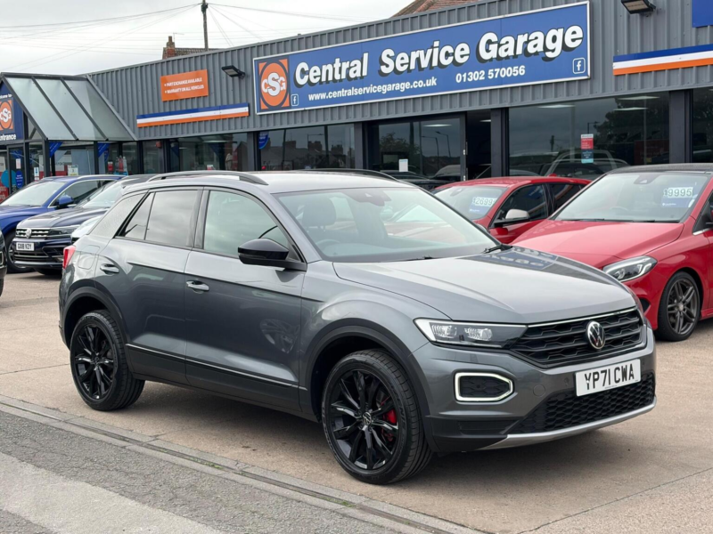 2021 Volkswagen T-Roc 1.5 Tsi Evo Black Edition DSG Euro 6 (s/s) 5dr in Grey — image 1