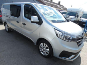 2023 Renault Trafic 2.0 Dci Blue Ll30 Sport Crew Van L2 H1 Euro 6 (s/s) 6dr in Grey — image 3