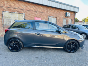 2017 Vauxhall Corsa 1.4 I Ecoflex Limited Edition in Grey — image 5