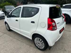 2013 Suzuki Alto 1.0 12v Sz in White — image 4