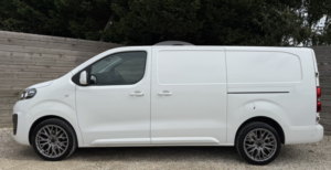 2020 Vauxhall Vivaro 1.5 Turbo D 2900 Sportive in White — image 2