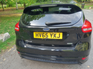 2015 Ford Focus 1.0 T Ecoboost Zetec S in Black — image 6