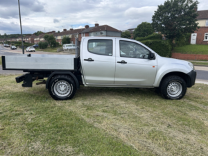 2018 Isuzu D-Max 1.9 Td Utility Double Cab Tipper in Silver — image 6
