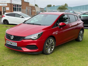2020 Vauxhall Astra 1.2 Turbo Ultimate Nav Hatchback 5dr Petrol Manual Euro 6 (s/s) (145 Ps) in Red — image 4