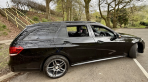 2016 Mercedes-Benz E Class E350*amg Night Ed Premium*panroof-Cam-Xenon-Fsh-Dab**what A Car!** in Black — image 3