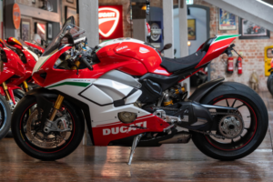 2019 Ducati Panigale V4 *speciale - Amazing Example* in Multicolour — image 3