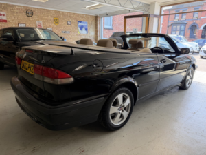 2003 Saab 9-3 2.0 T Se in Black — image 6
