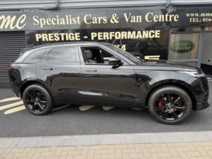 2018 Land Rover Range Rover Velar 2.0 D180 R-Dynamic S in Black — image 2
