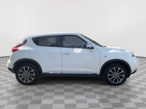 2014 Nissan Juke 1.5 Dci 8v Tekna SUV 5dr Diesel Manual Euro 5 (s/s) (110 Ps) in White — image 5