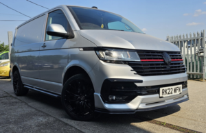 2022 Volkswagen Transporter 2.0 Tdi T32 Highline DSG Fwd Swb Euro 6 (s/s) 5dr in Silver — image 5