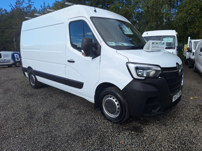 2023 Renault Master 2.3 Fwd Mm35 Dci 135 Business My22 Mwb L2h2 in White — image 1