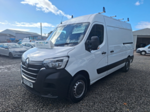 2023 Renault Master 2.3 Fwd Mm35 Dci 135 Business My22 Mwb L2h2 in White — image 3