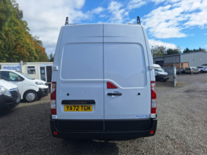 2023 Renault Master 2.3 Fwd Mm35 Dci 135 Business My22 Mwb L2h2 in White — image 6