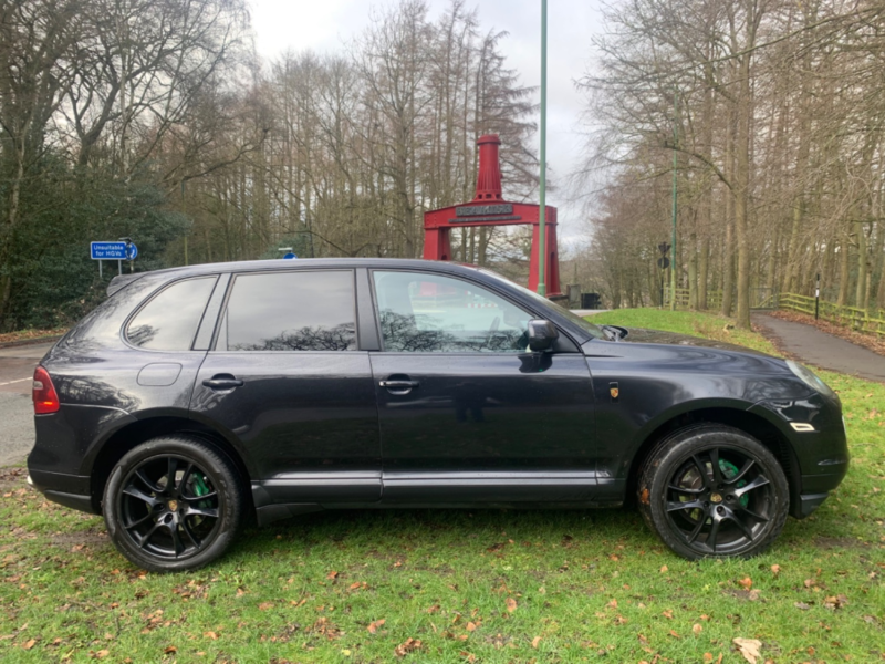 2009 Porsche Cayenne D Tiptronic S in Black — image 1