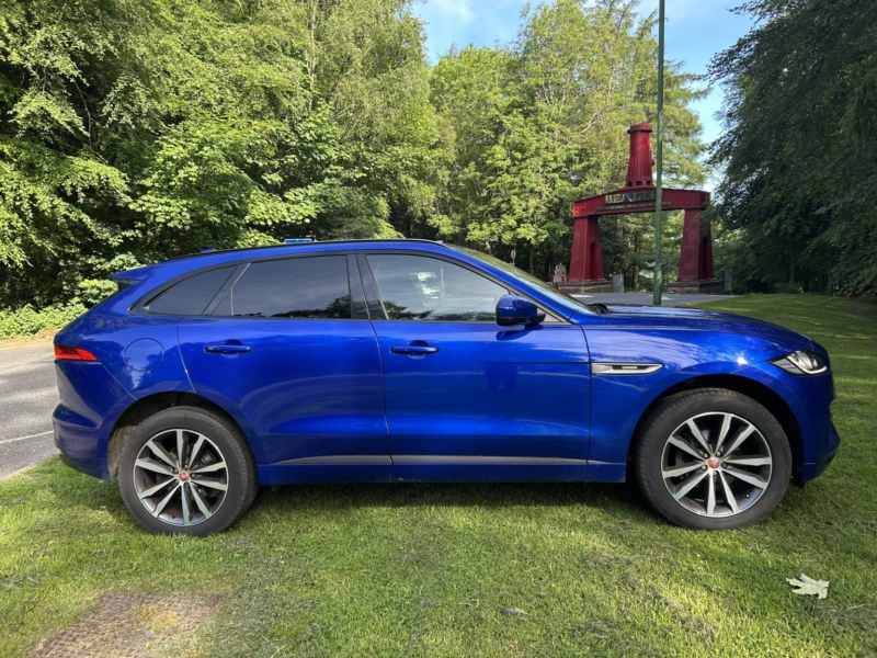 2018 Jaguar F-Pace 2.0 D180 R-Sport in Blue — image 1