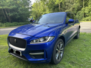 2018 Jaguar F-Pace 2.0 D180 R-Sport in Blue — image 4